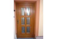 Dřevěné vnější vchodové dveře 1