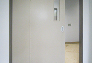 Posuvné dveře atypicky prosklené - zadní strana